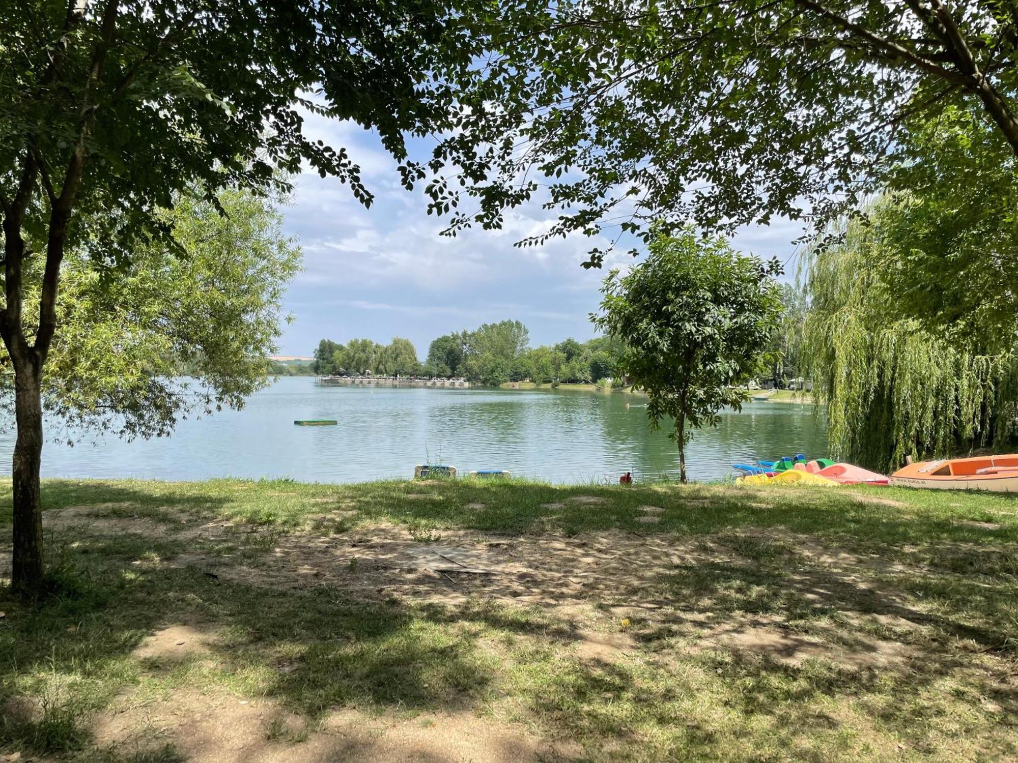 Camping Oaza Бела-Црква Экстерьер фото